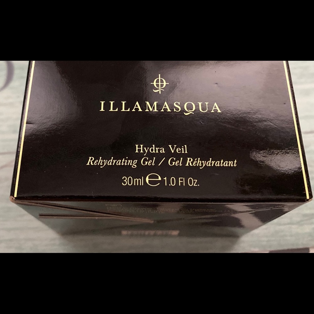 Brand New Hydra Veil